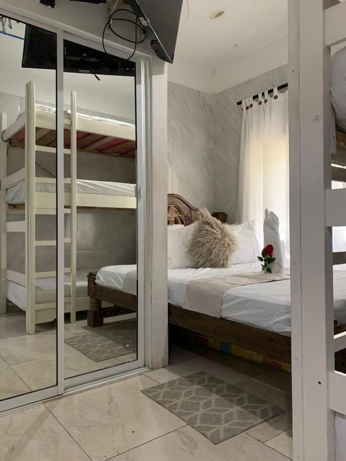 Marbella 47 * Cartagena (Kolumbien)